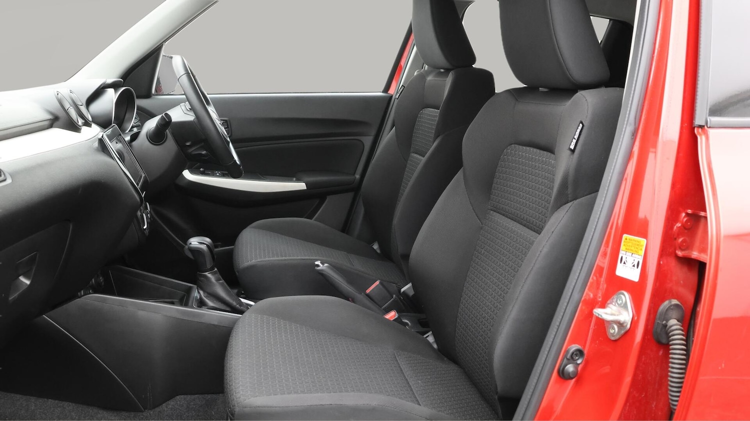 Used Suzuki Swift 2022 for sale - 76573348: Photo 15