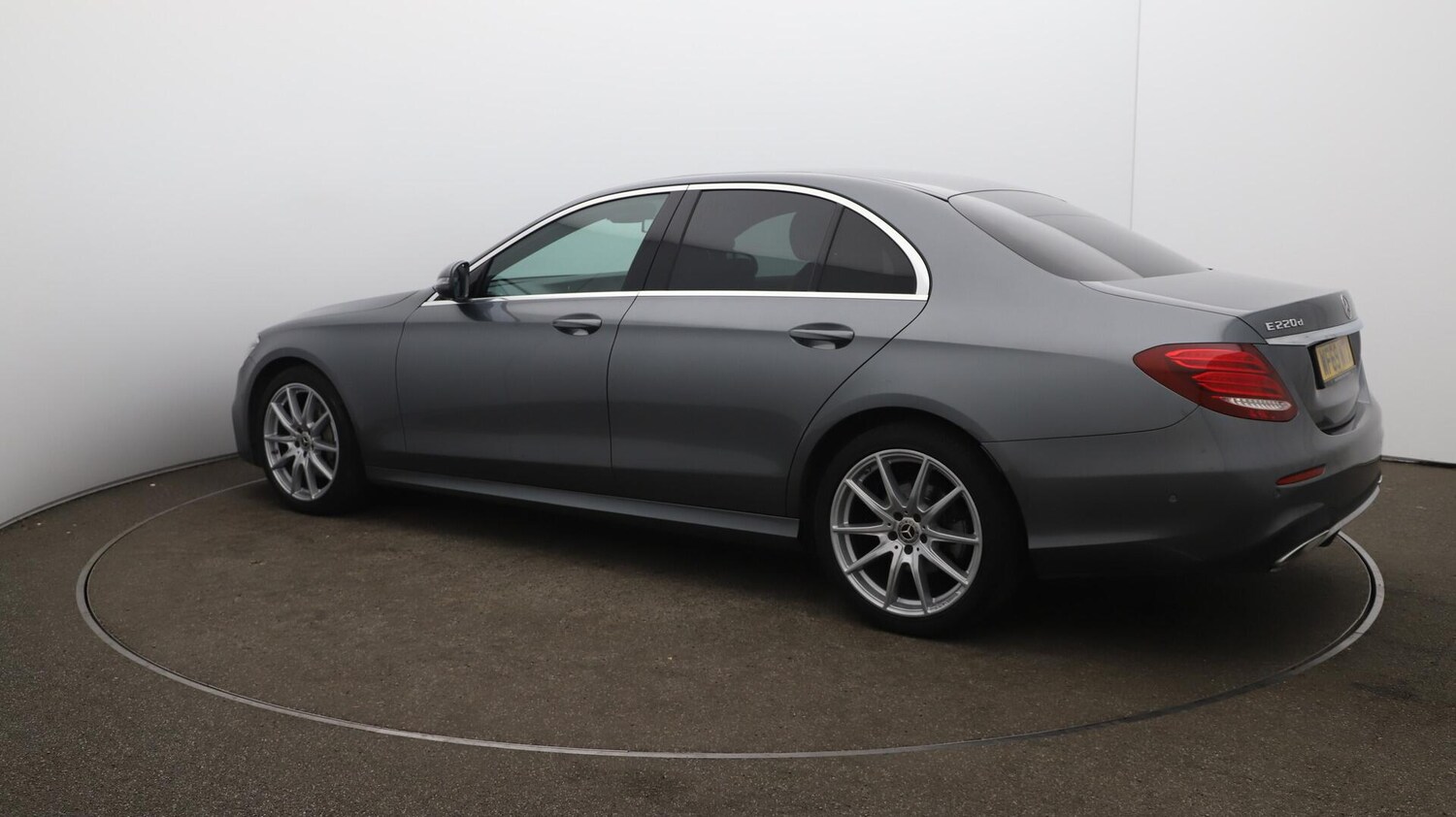 Used Mercedes-Benz E Class 2019 for sale - 76348884: Photo 35