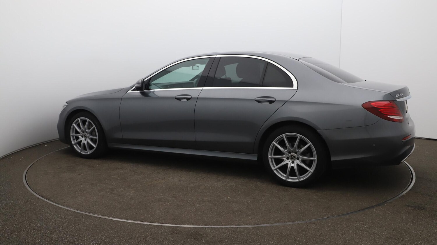 Used Mercedes-Benz E Class 2019 for sale - 76348884: Photo 46