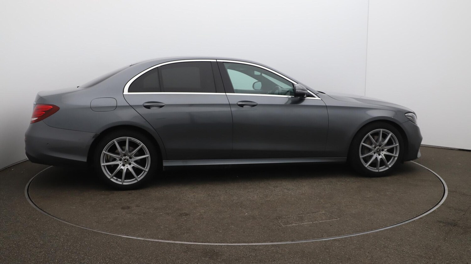 Used Mercedes-Benz E Class 2019 for sale - 76348884: Photo 49