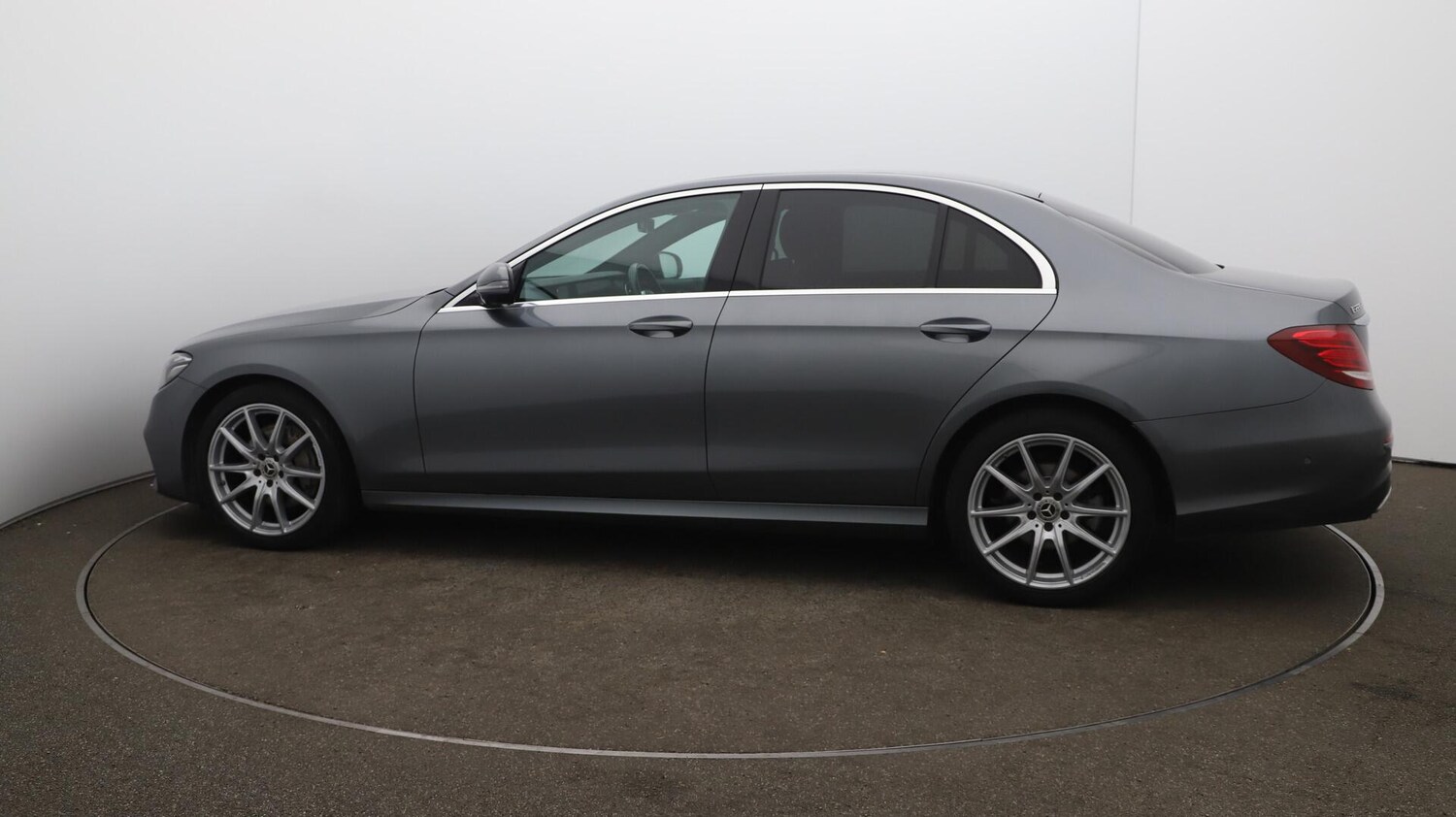 Used Mercedes-Benz E Class 2019 for sale - 76348884: Photo 57