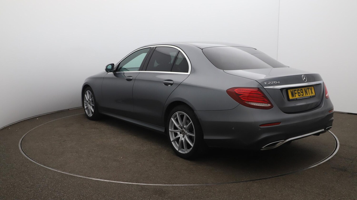 Used Mercedes-Benz E Class 2019 for sale - 76348884: Photo 61