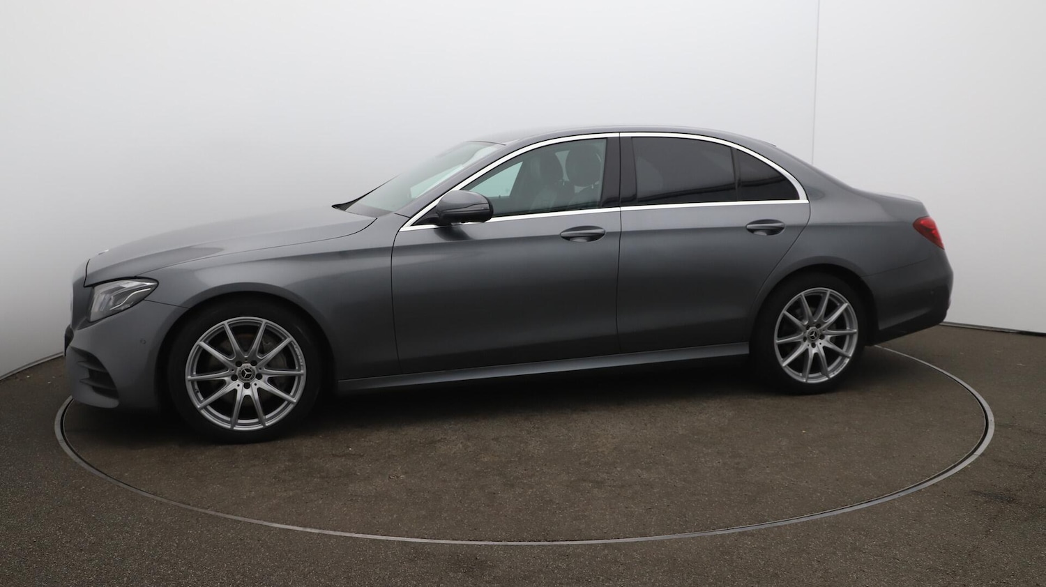 Used Mercedes-Benz E Class 2019 for sale - 76348884: Photo 65