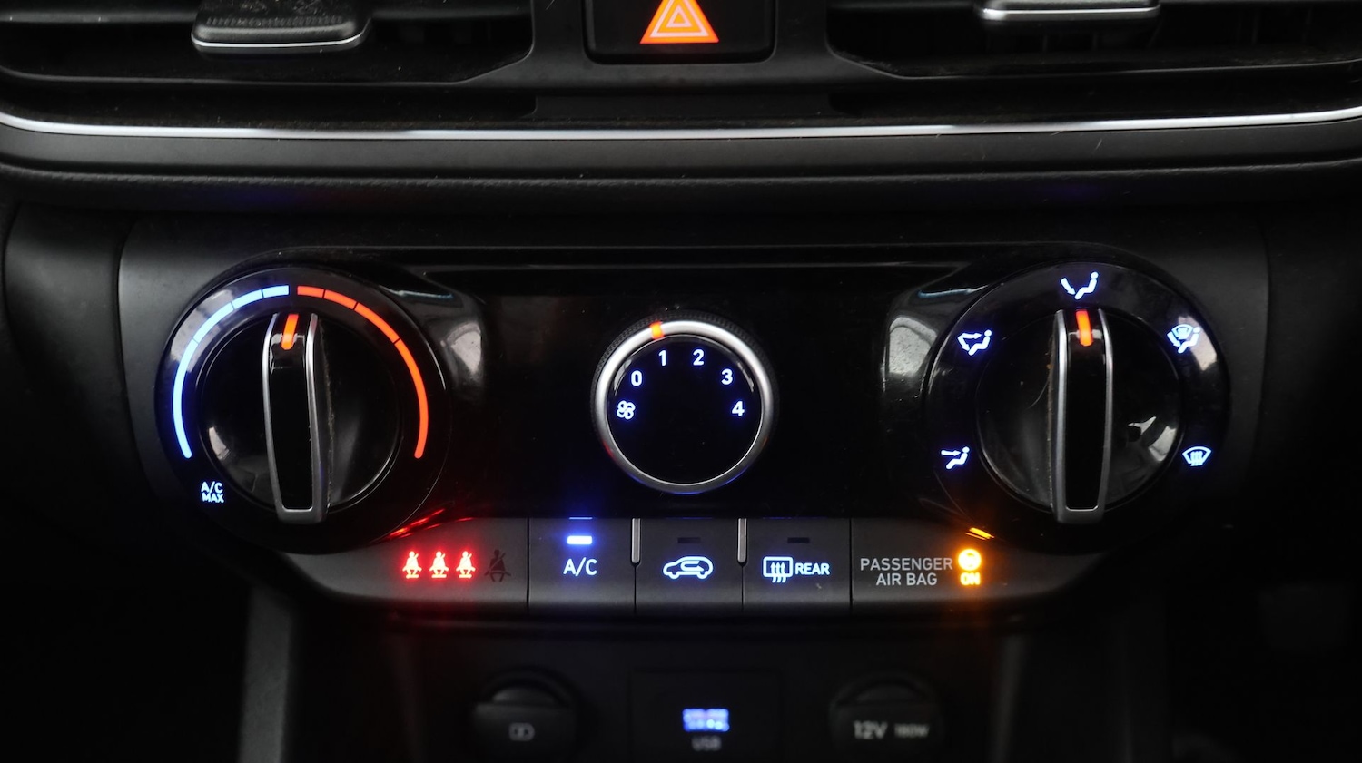 Used Hyundai KONA 2022 for sale - 77744742: Photo 11