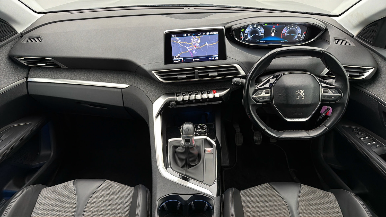 Used Peugeot 3008 2018 for sale - 77973609: Photo 12