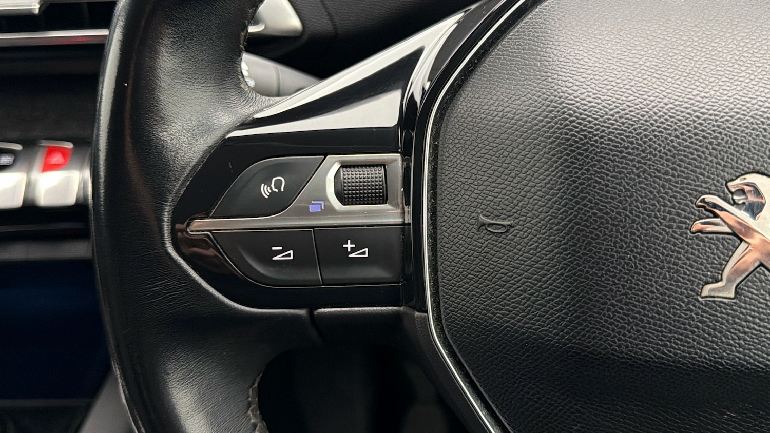 Used Peugeot 3008 2018 for sale - 77973609: Photo 21