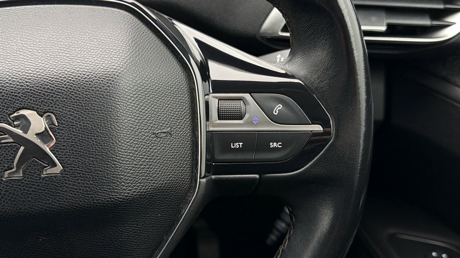 Used Peugeot 3008 2018 for sale - 77973609: Photo 23