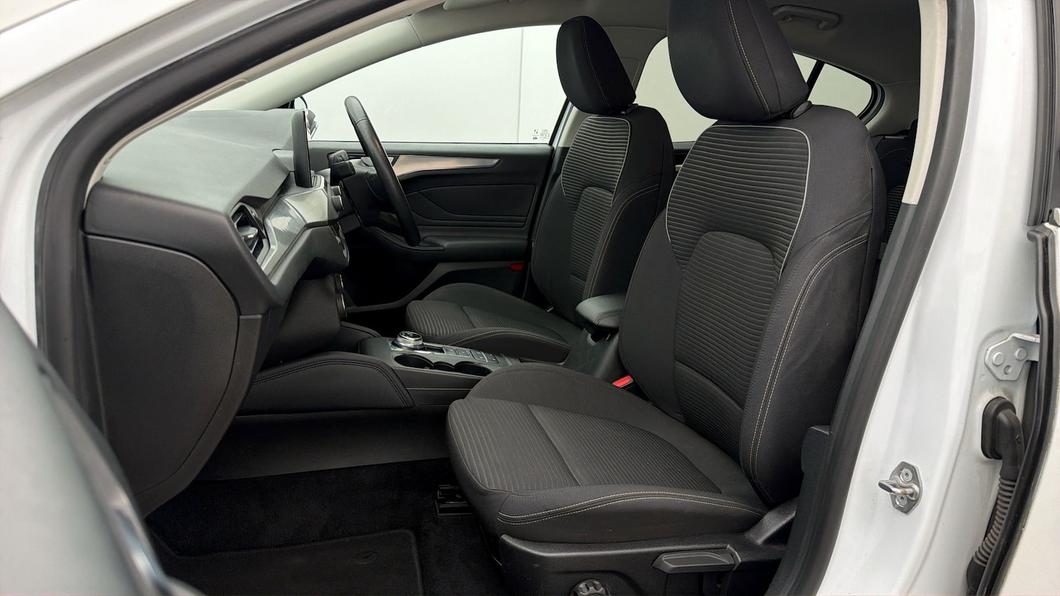 Used Ford Focus 2020 for sale - 78077646: Photo 13