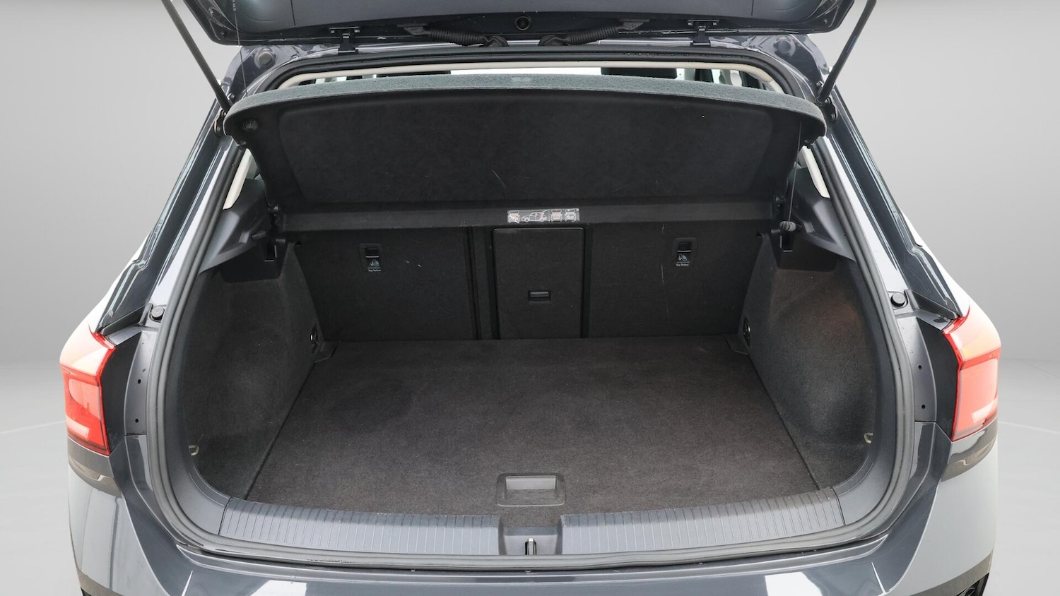 Used Volkswagen T-Roc 2021 for sale - 76121591: Photo 18