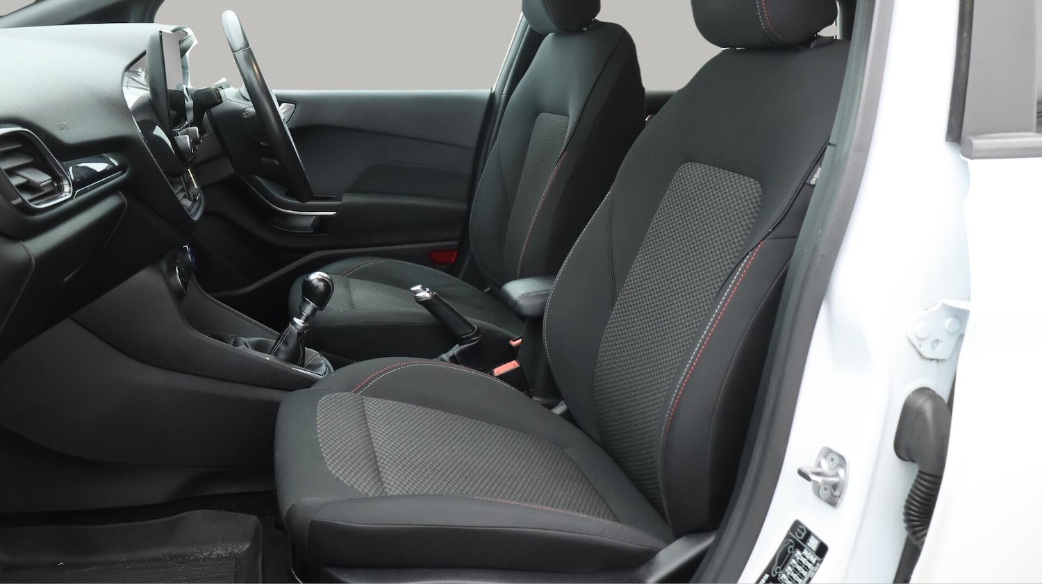 Used Ford Fiesta 2018 for sale - 76121690: Photo 15