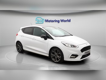 Used Ford Fiesta 2018 for sale - 76121690: Photo 2
