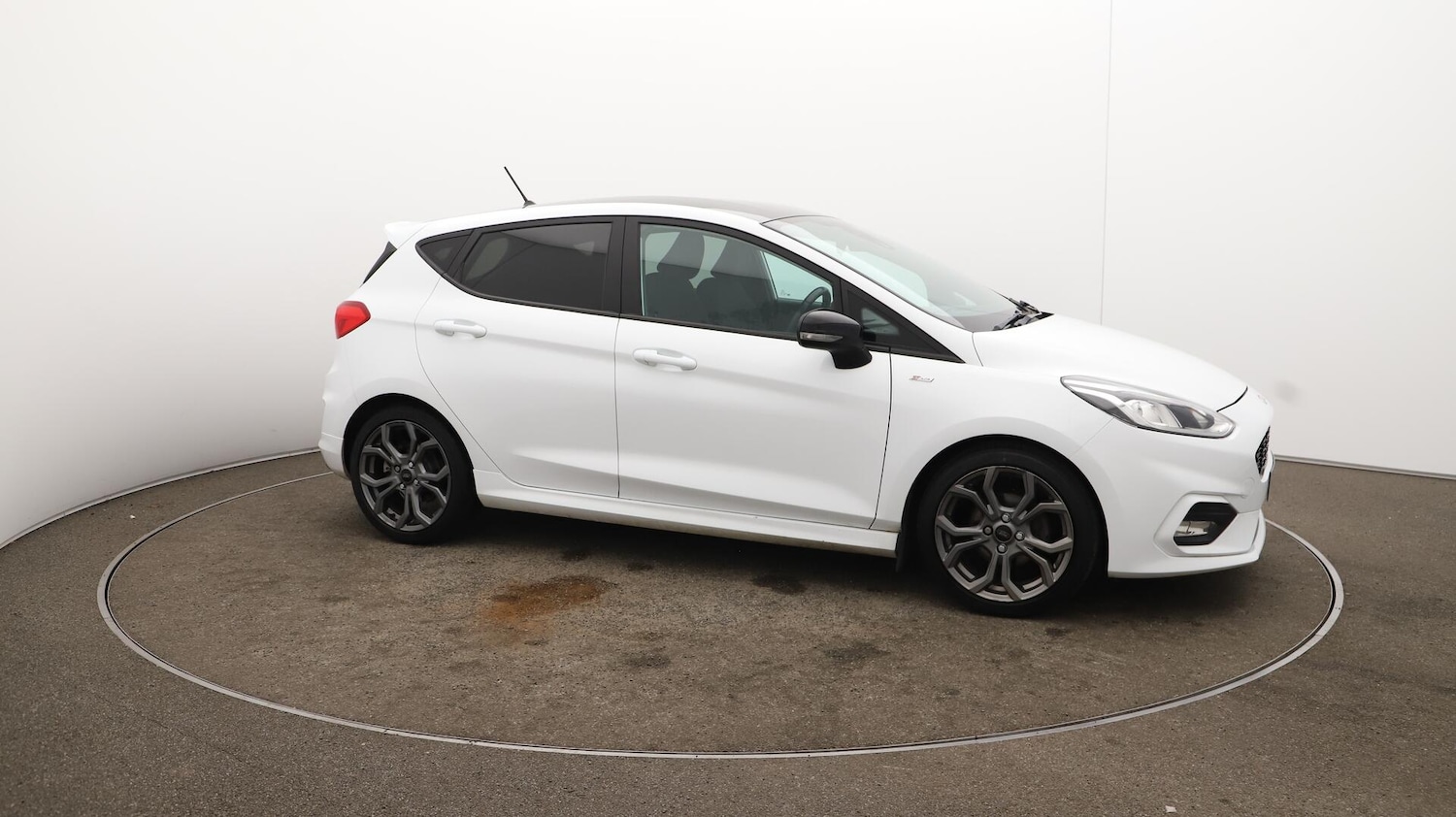 Used Ford Fiesta 2018 for sale - 76121690: Photo 47