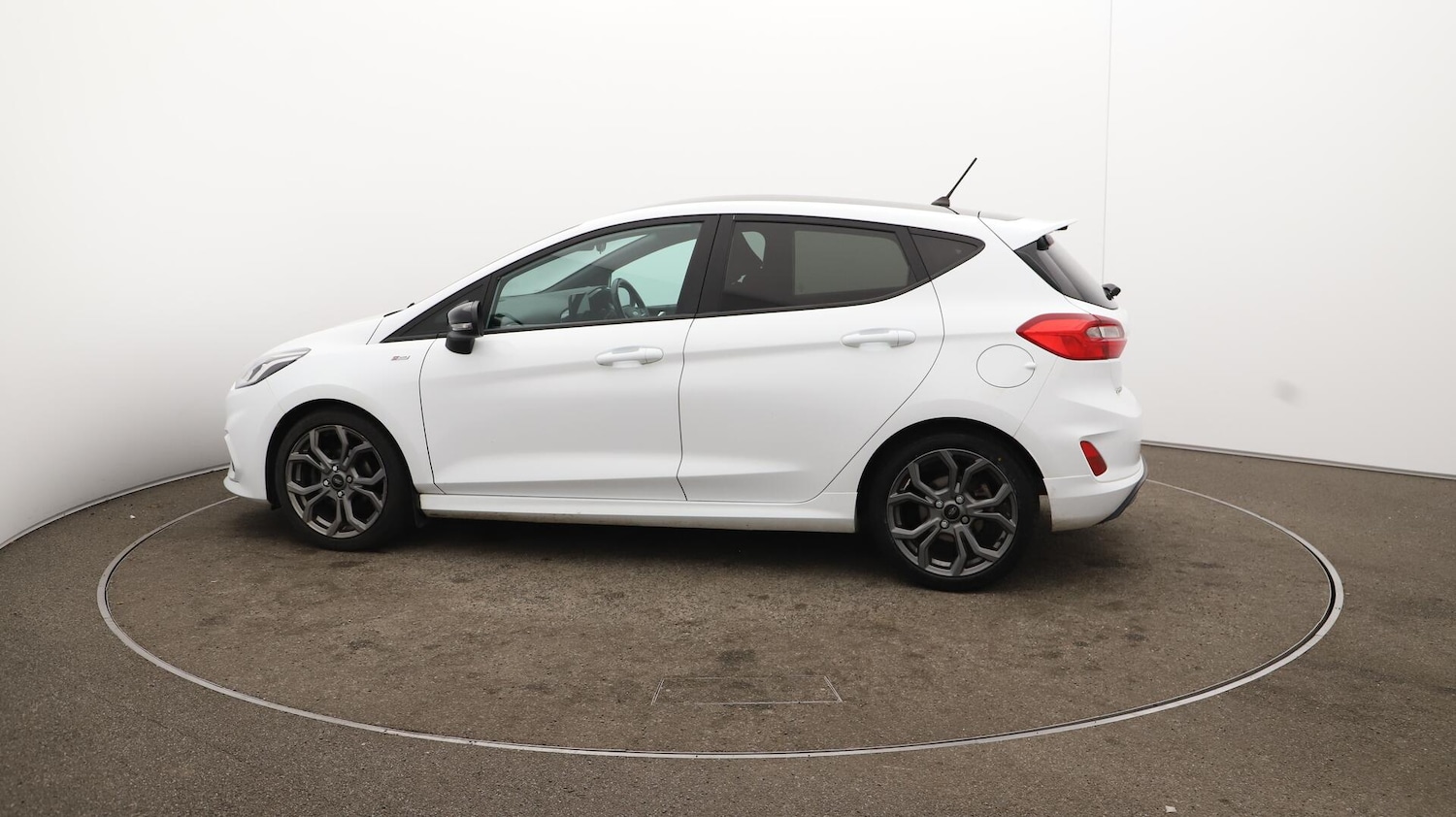 Used Ford Fiesta 2018 for sale - 76121690: Photo 59