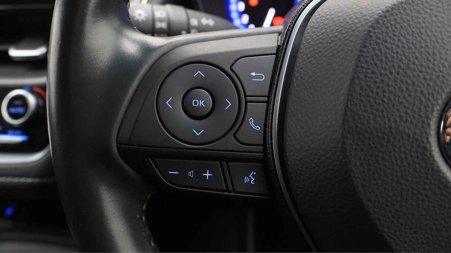 Used Toyota Corolla for sale - 76432465: Photo 24