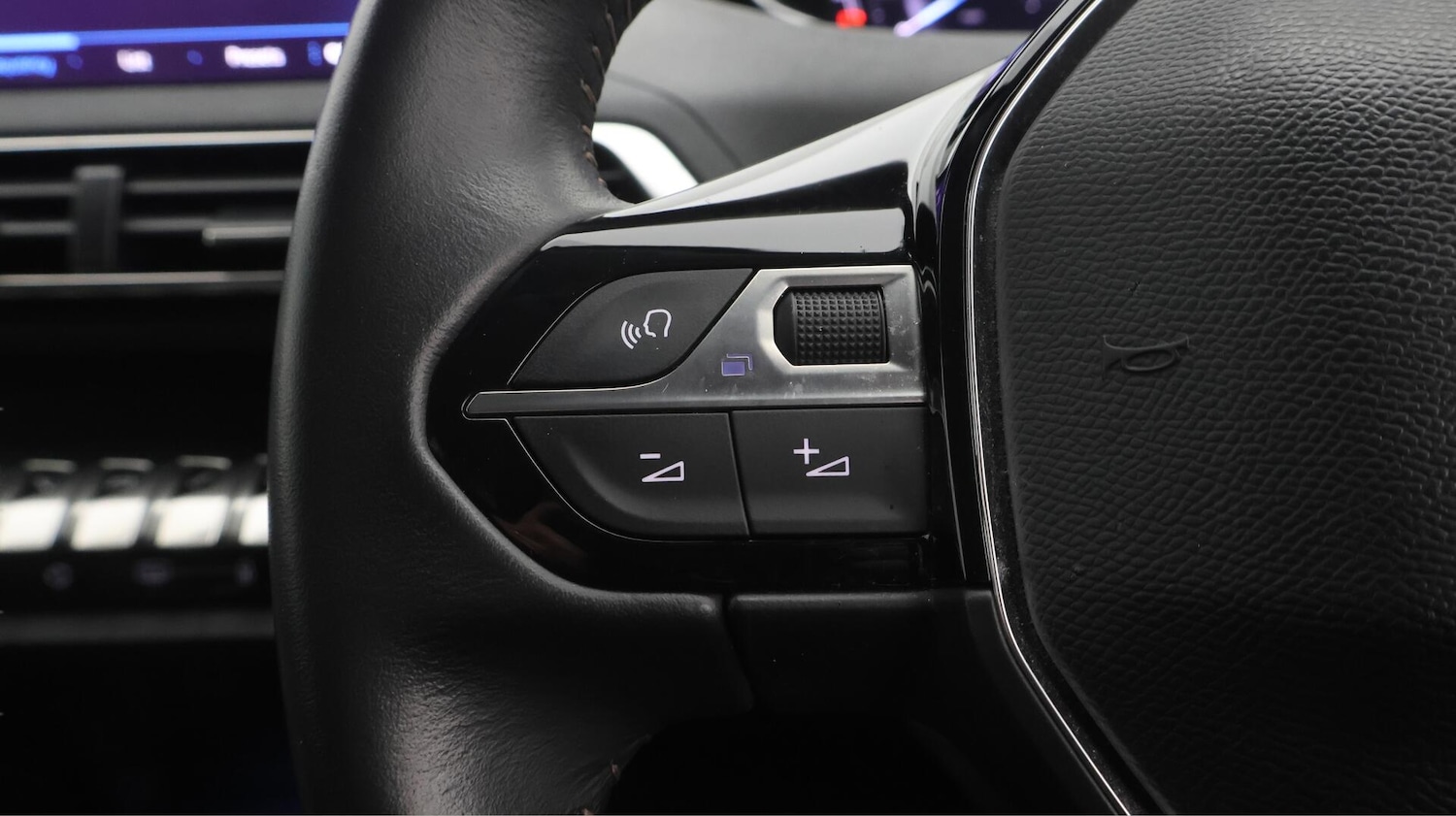 Used Peugeot 3008 2022 for sale - 76714457: Photo 24