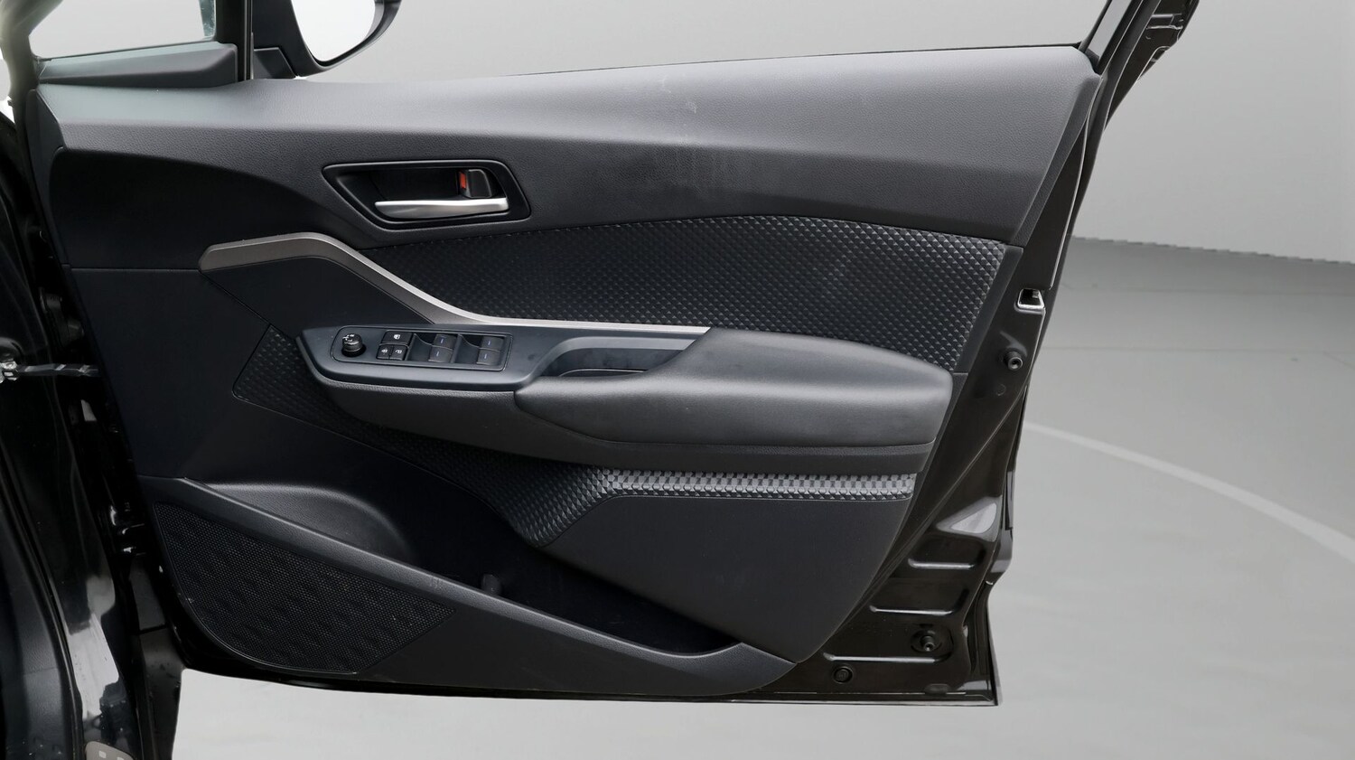 Used Toyota C-HR 2022 for sale - 77182135: Photo 15