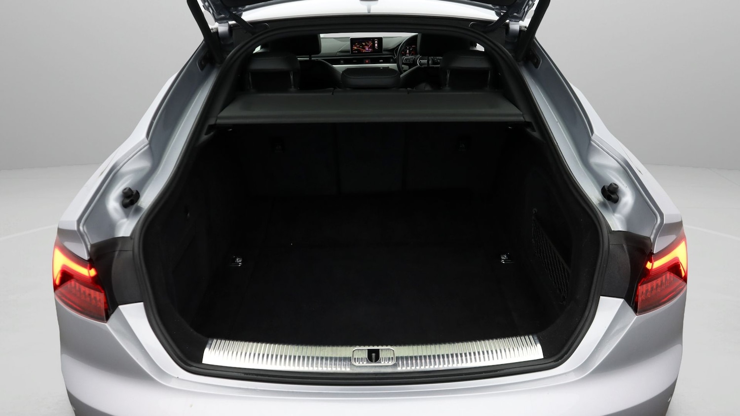 Used Audi A5 2017 for sale - 77433885: Photo 17