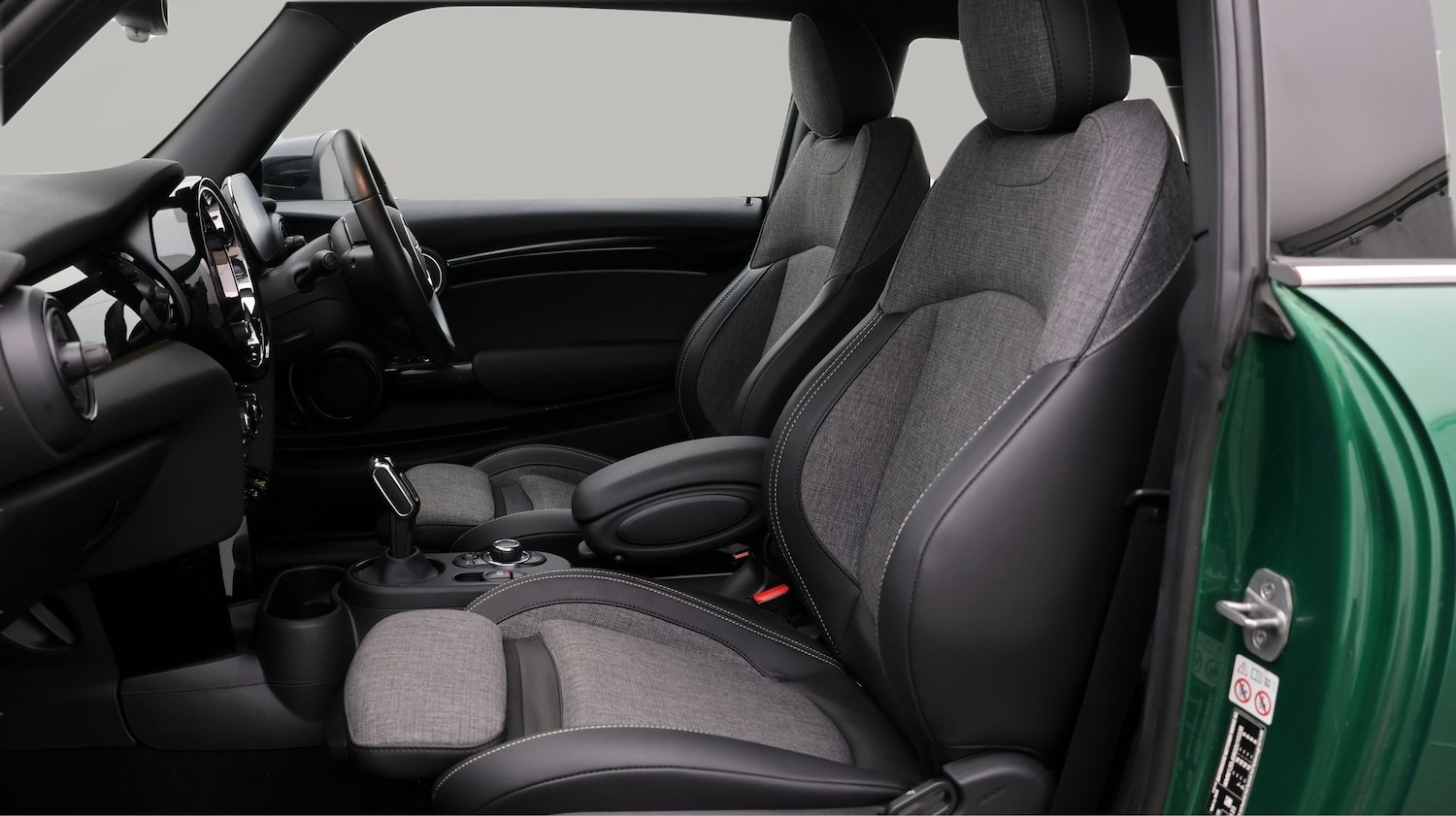 Used MINI Hatch 2023 for sale - 77610323: Photo 14