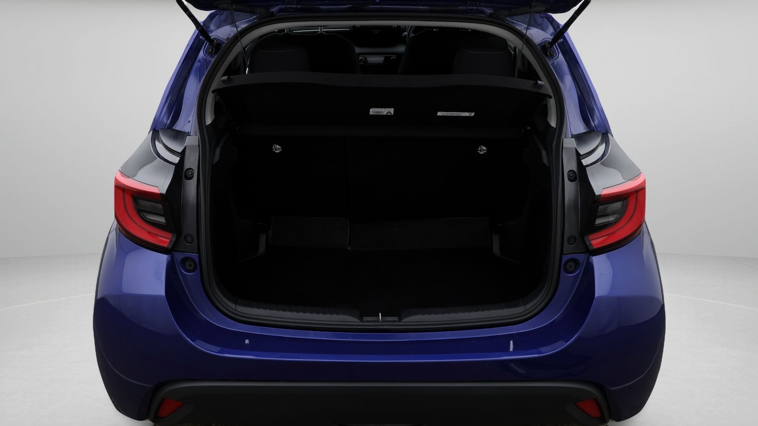 Used Toyota Yaris 2023 for sale - 77610476: Photo 17