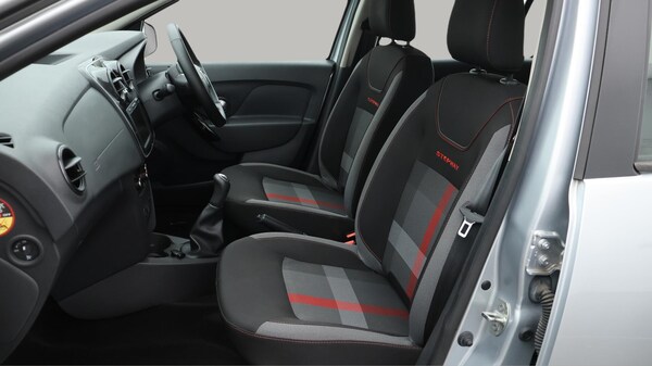 Used Dacia Sandero Stepway 2020 for sale - 76251168: Photo 15