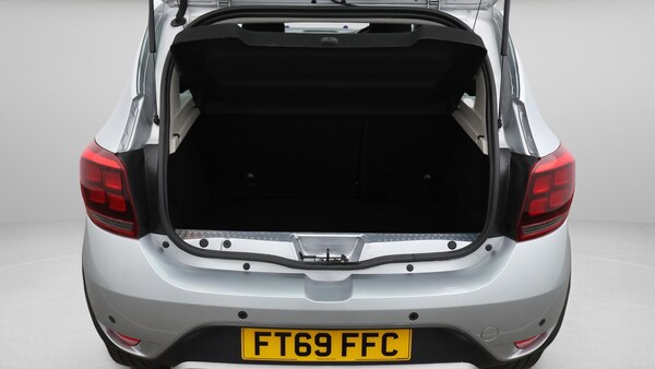 Used Dacia Sandero Stepway 2020 for sale - 76251168: Photo 18