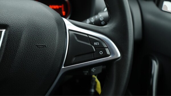 Used Dacia Sandero Stepway 2020 for sale - 76251168: Photo 25