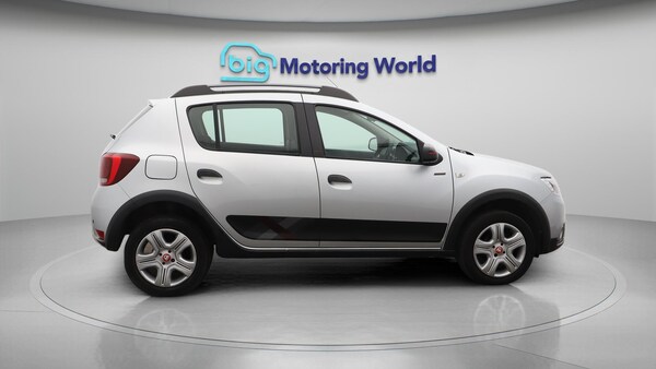 Used Dacia Sandero Stepway 2020 for sale - 76251168: Photo 9