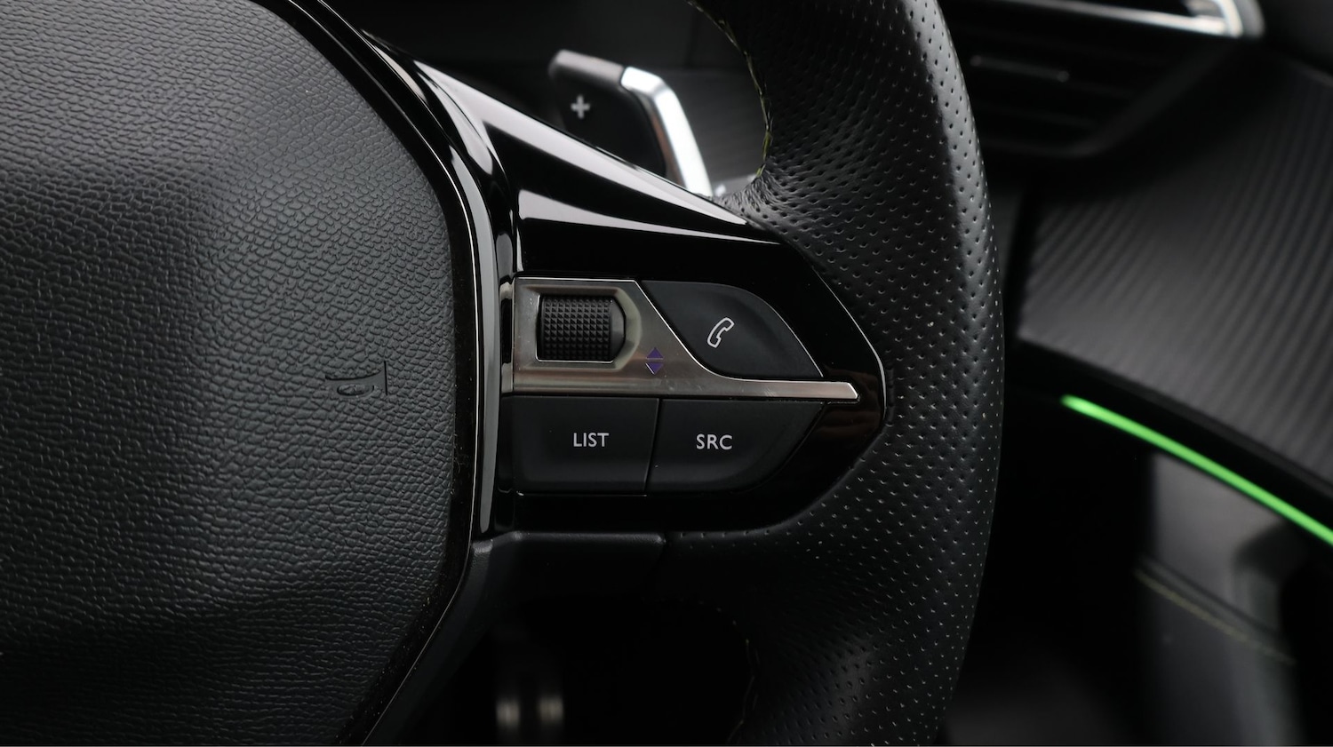 Used Peugeot 2008 2022 for sale - 77640452: Photo 25