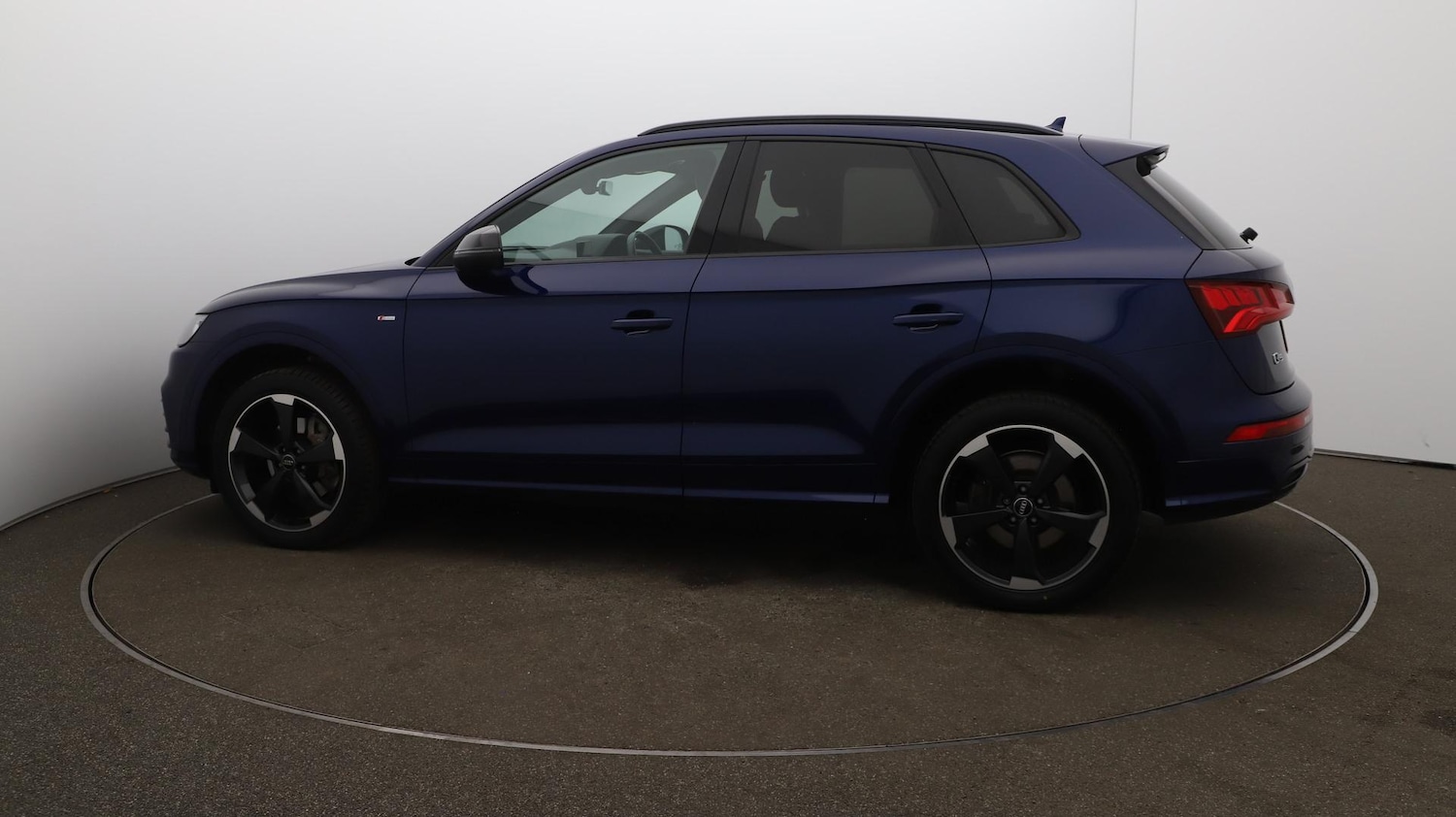 Used Audi Q5 2019 for sale - 76122364: Photo 58