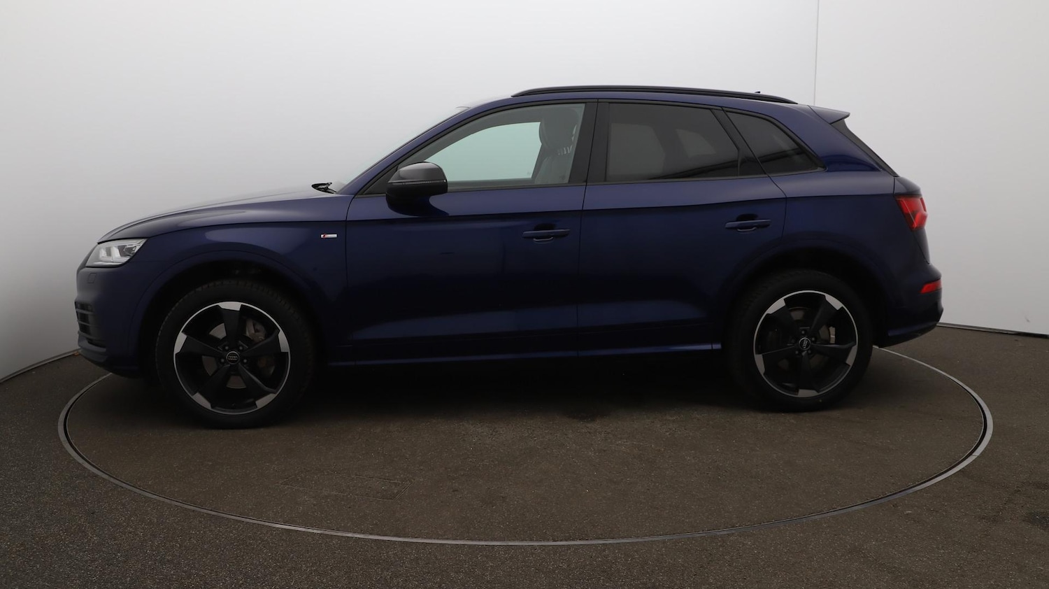 Used Audi Q5 2019 for sale - 76122364: Photo 65