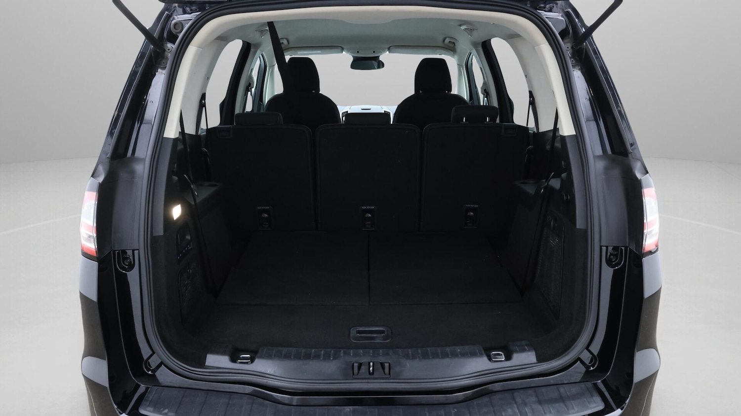 Used Ford Galaxy 2021 for sale - 76472318: Photo 18