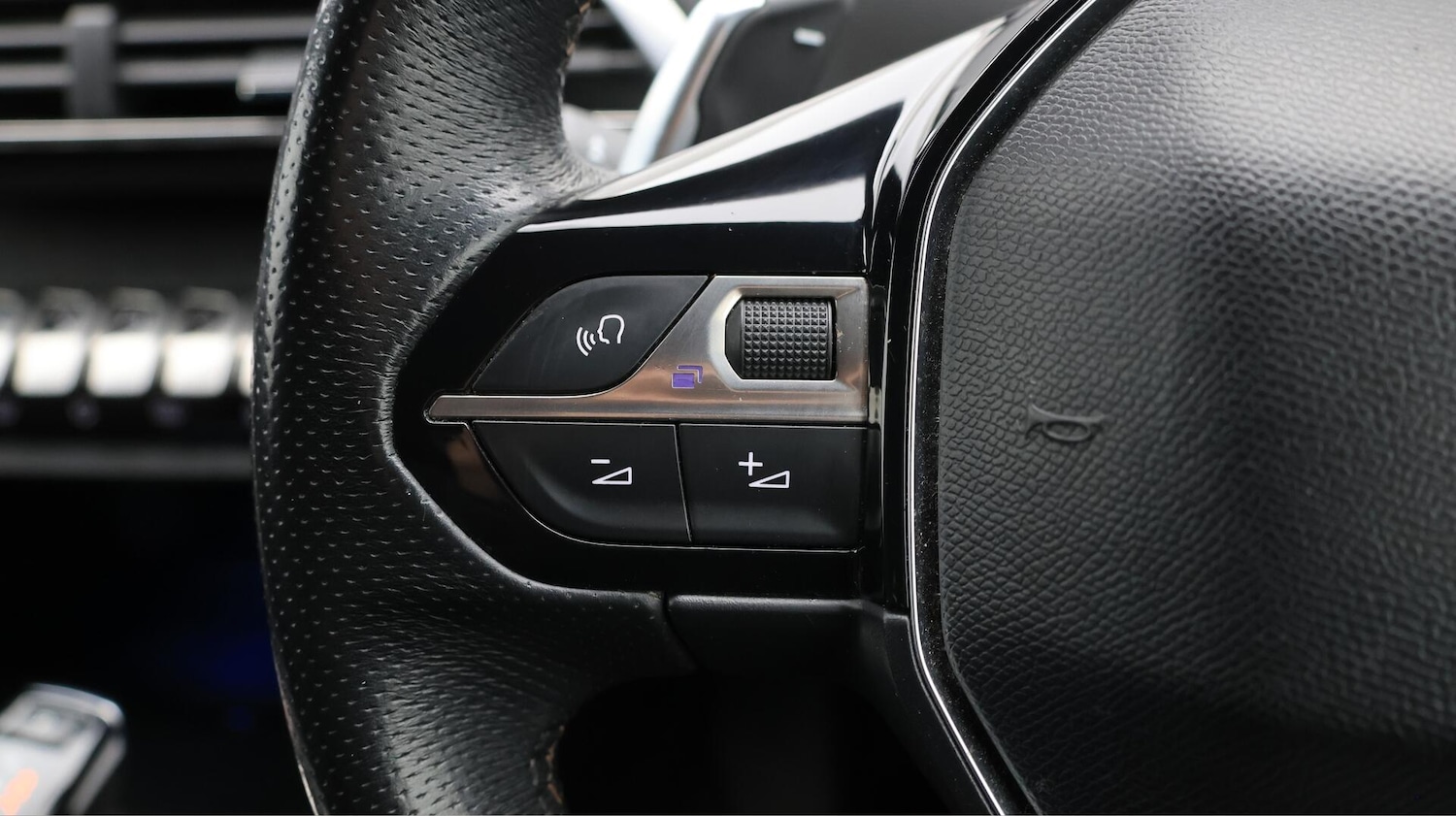 Used Peugeot 3008 2017 for sale - 76742720: Photo 24