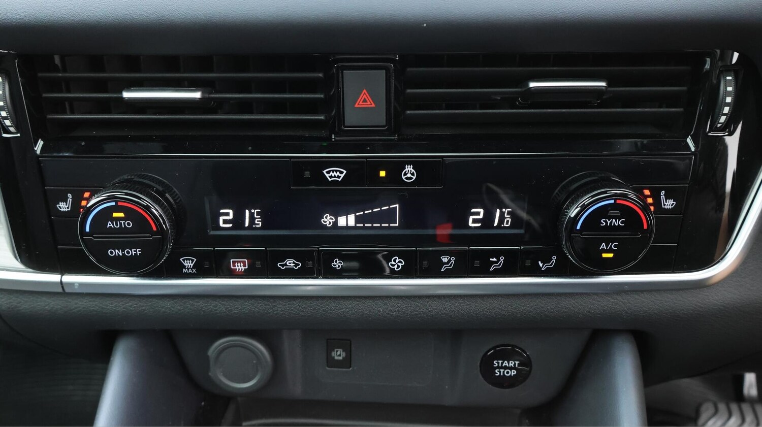 Used Nissan Qashqai for sale - 76727924: Photo 13