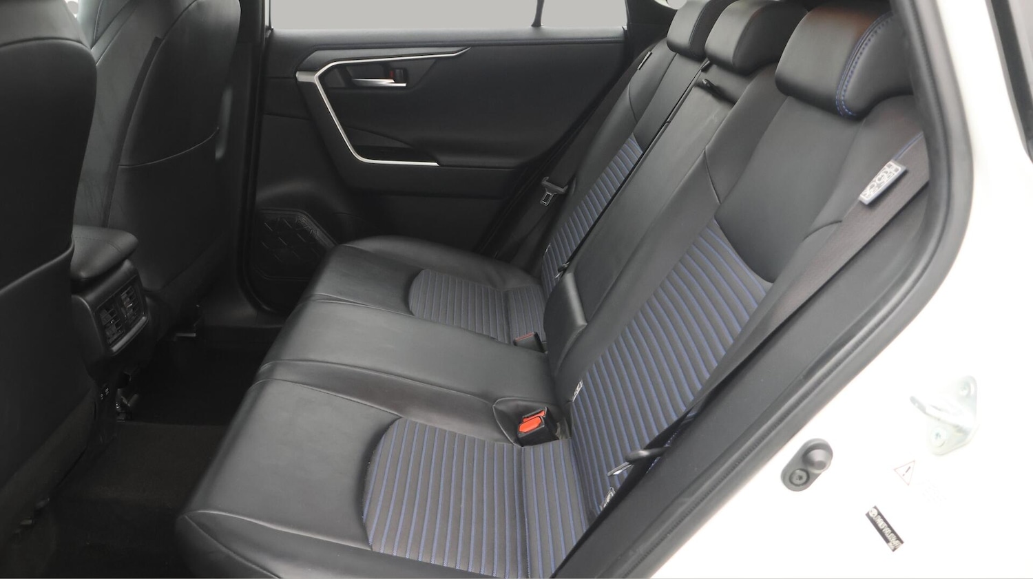 Used Toyota RAV4 2020 for sale - 76388263: Photo 17