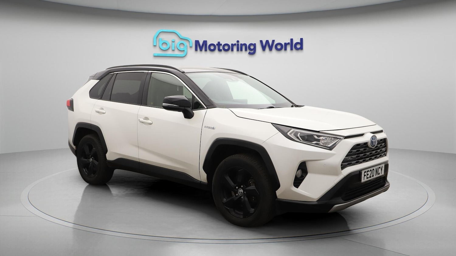 Used Toyota RAV4 2020 for sale - 76388263: Photo 2