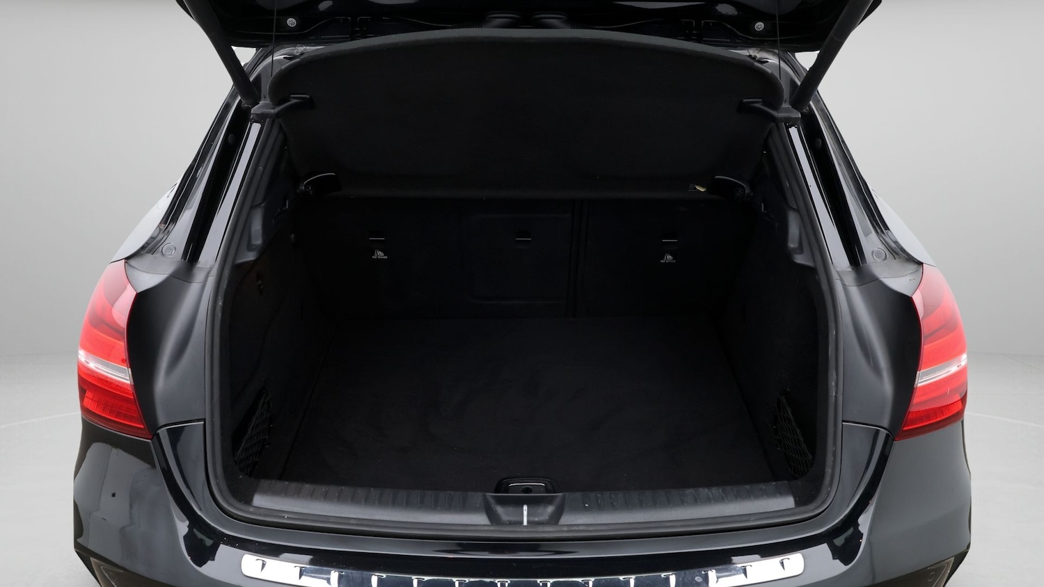 Used Mercedes-Benz GLA 2019 for sale - 77618768: Photo 17