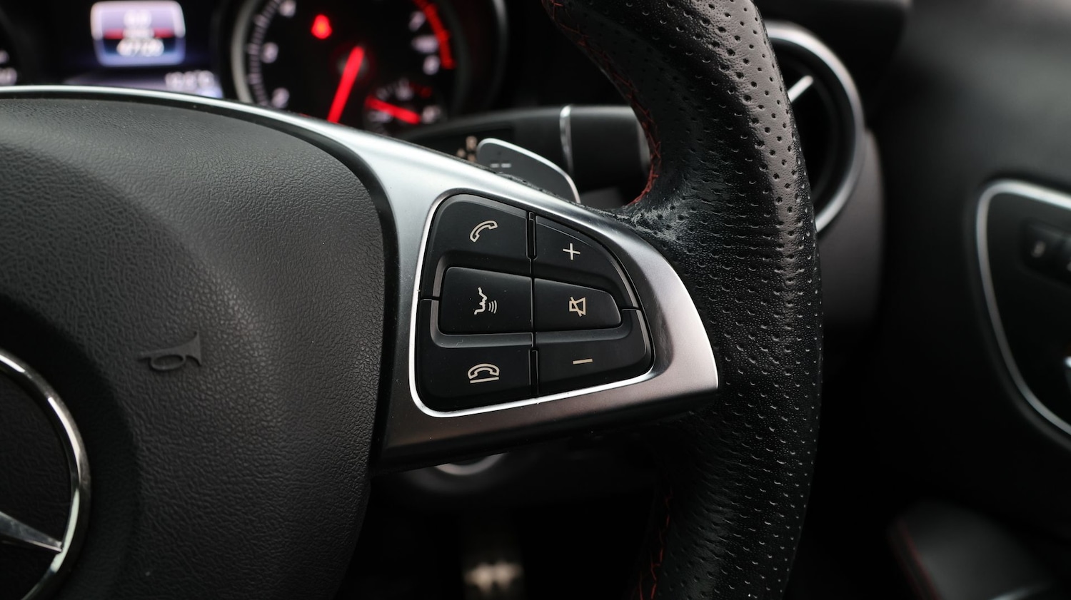 Used Mercedes-Benz GLA 2019 for sale - 77618768: Photo 27