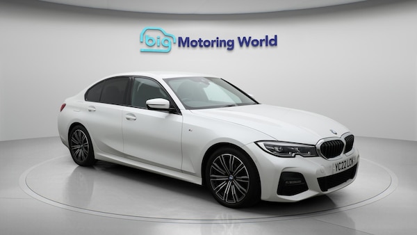 Used BMW 3 Series 2022 for sale - 76336224: Photo 2