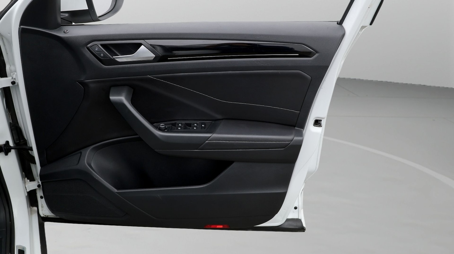 Used Volkswagen T-Roc 2022 for sale - 77310598: Photo 15