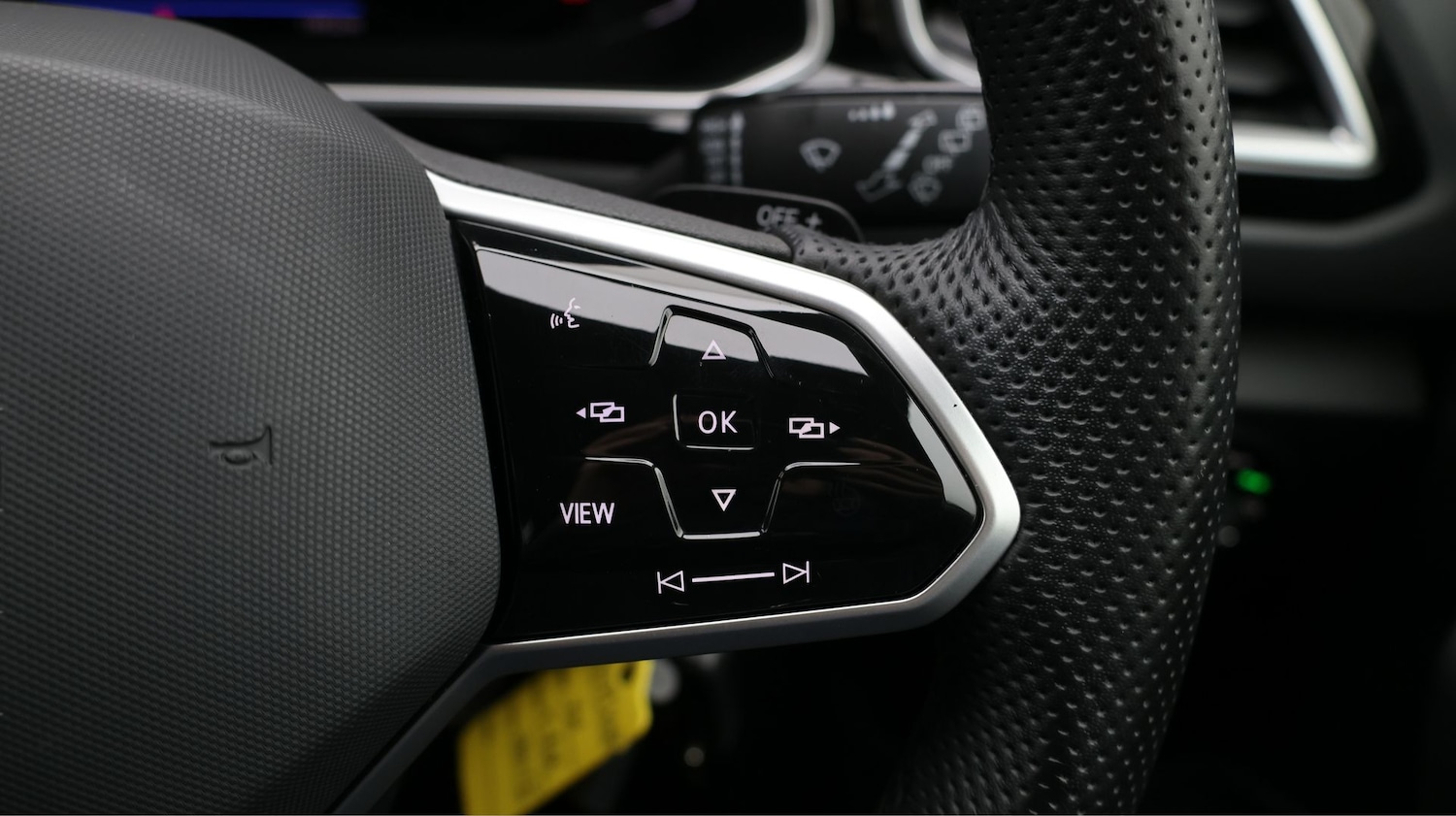 Used Volkswagen T-Roc 2022 for sale - 77310598: Photo 22