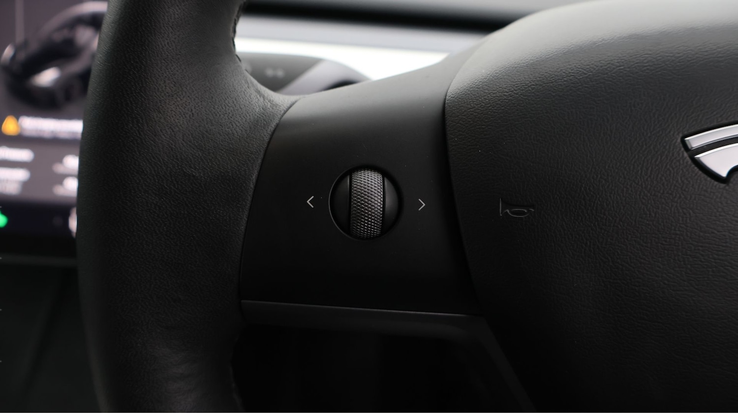 Used Tesla Model 3 2022 for sale - 77304001: Photo 22