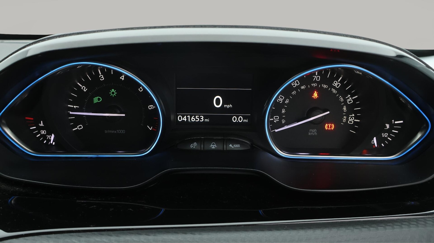 Used Peugeot 2008 2017 for sale - 76152126: Photo 11