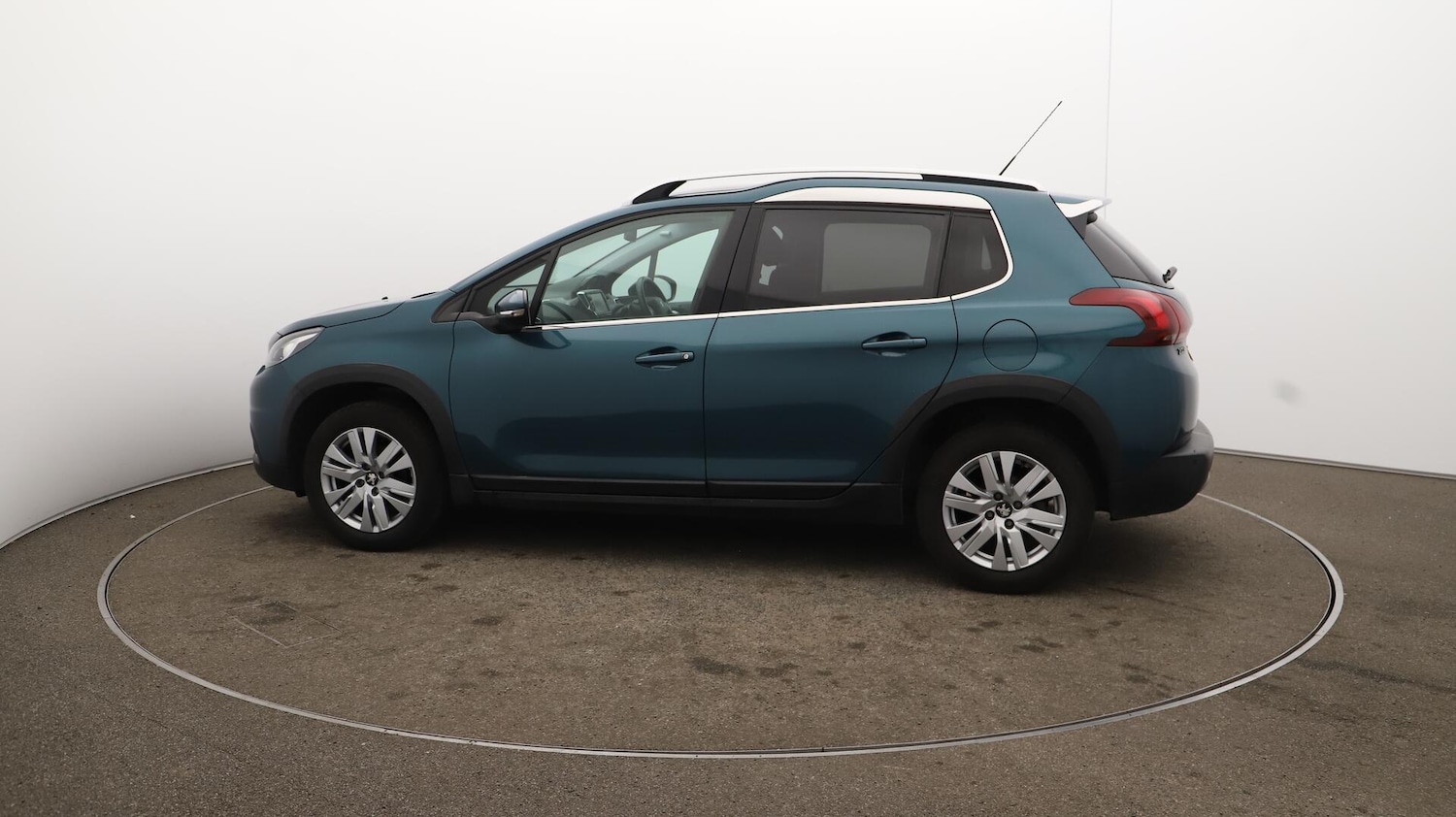 Used Peugeot 2008 2017 for sale - 76152126: Photo 60