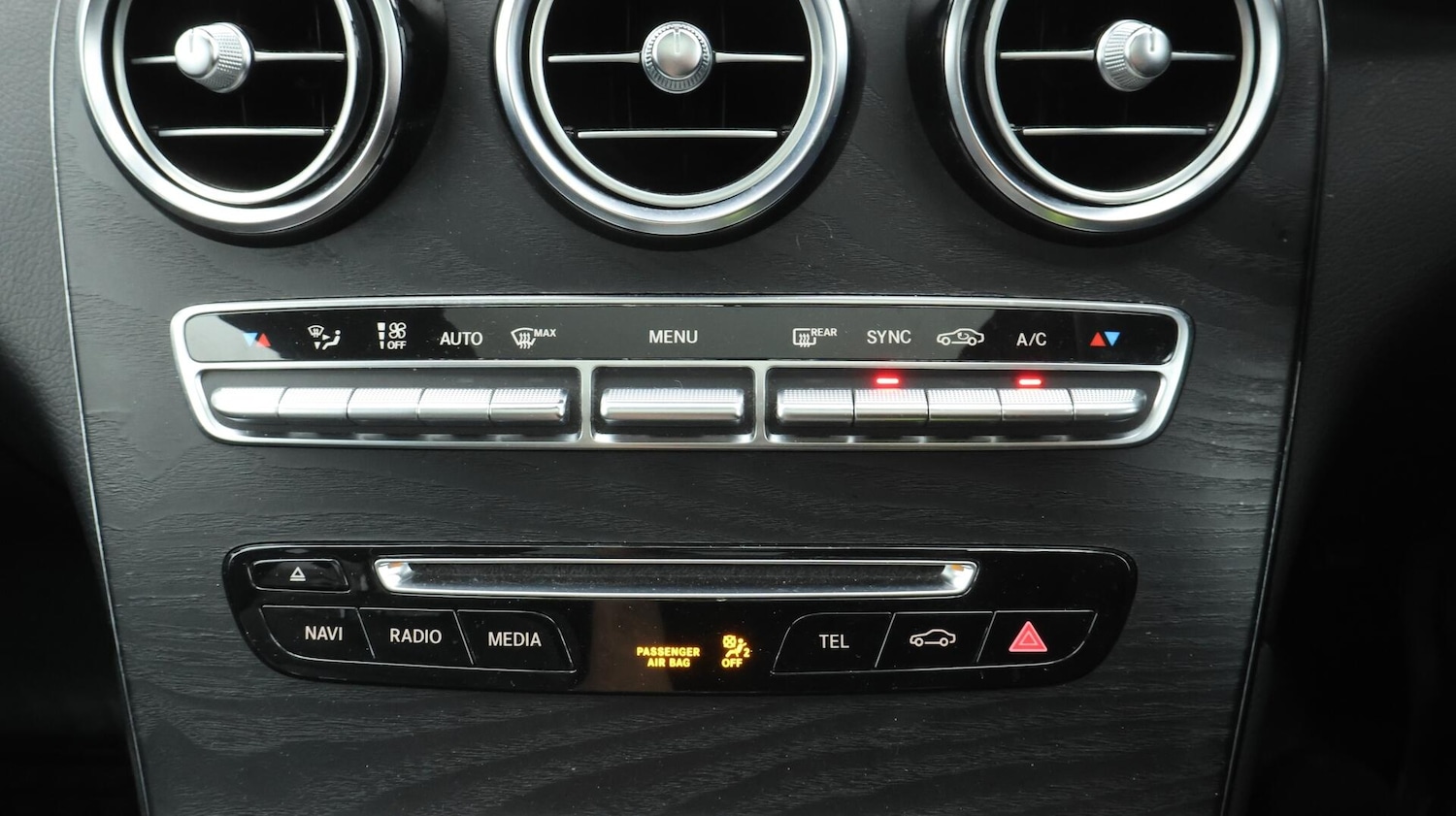 Used Mercedes-Benz GLC 2018 for sale - 76201350: Photo 13