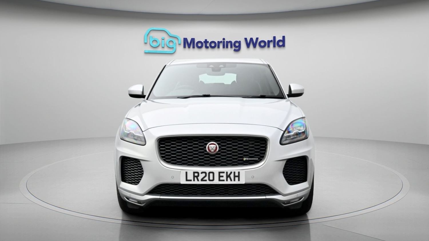 Used Jaguar E-Pace 2020 for sale - 78211796: Photo 2