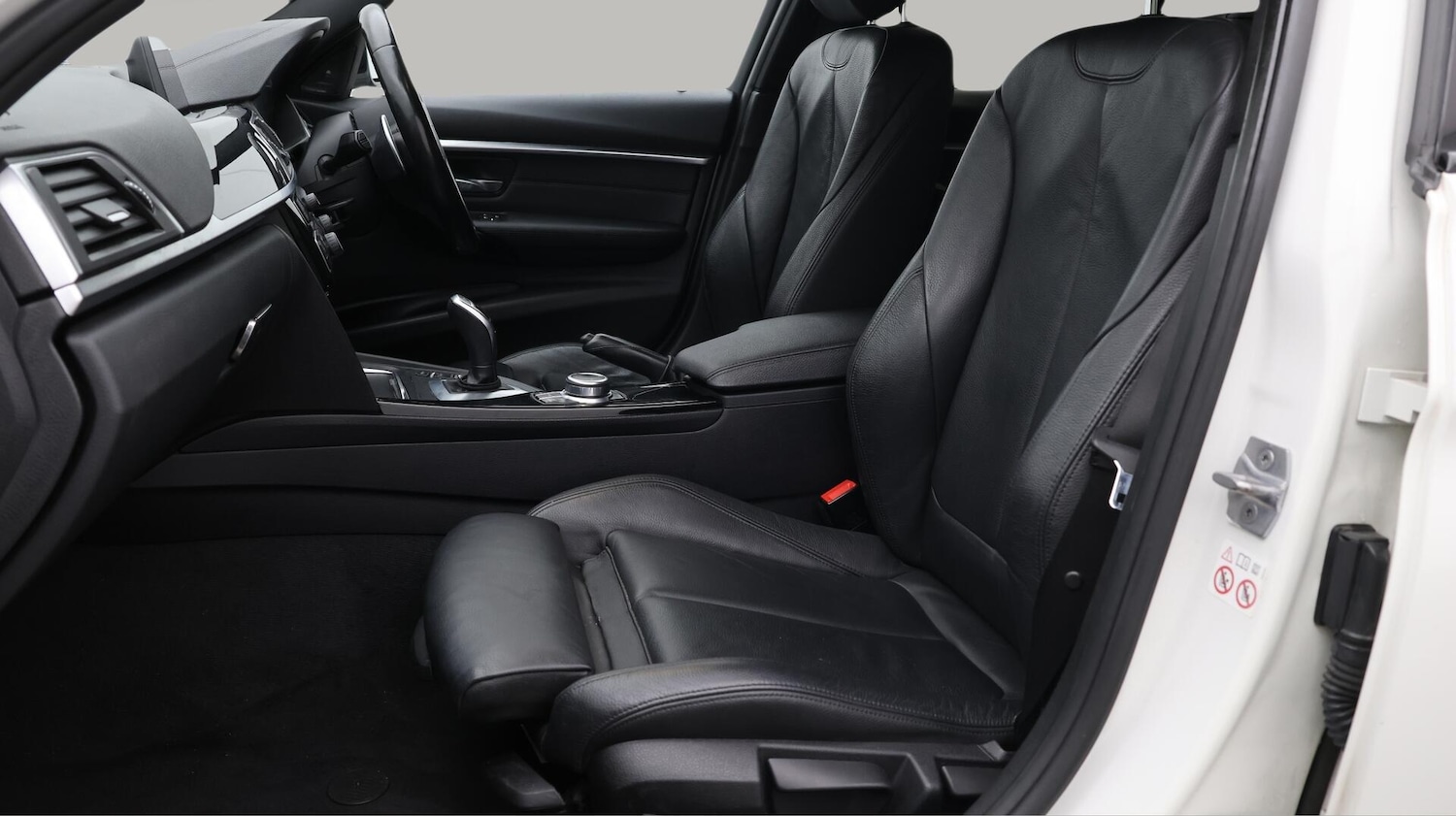 Used BMW 3 Series 2018 for sale - 76538011: Photo 15