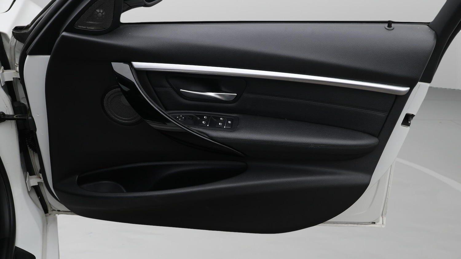 Used BMW 3 Series 2018 for sale - 76538011: Photo 16