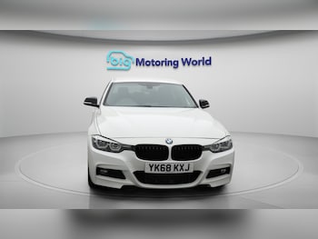 Used BMW 3 Series 2018 for sale - 76538011: Photo