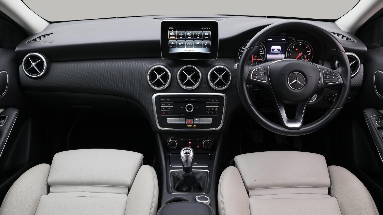 Used Mercedes-Benz A-Class 2017 for sale - 76538634: Photo 14