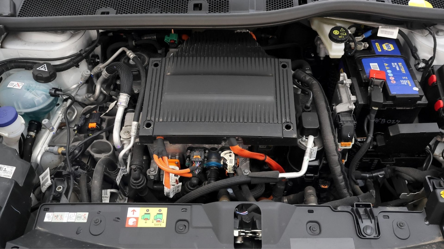 Used Peugeot 2008 2023 for sale - 77729195: Photo 18